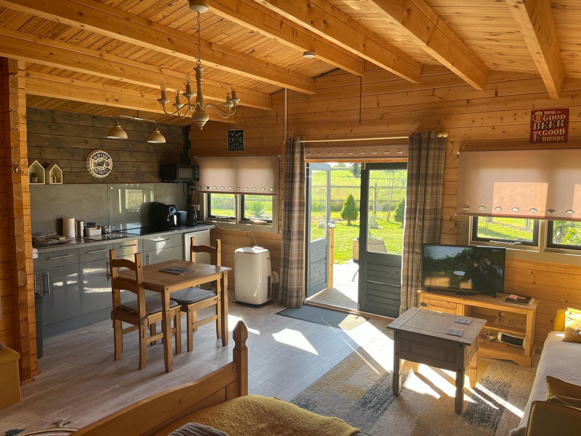 Rife Lodges อารันเดล ภายนอก รูปภาพ